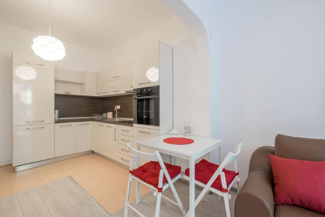 Your Perfect Place To Stay On Vitosha Str Apt Sofia Zewnętrze zdjęcie