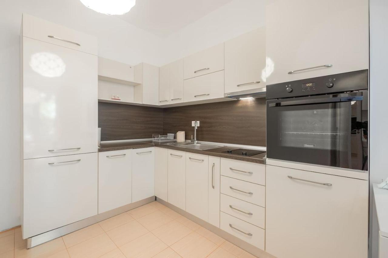 Your Perfect Place To Stay On Vitosha Str Apt Sofia Zewnętrze zdjęcie