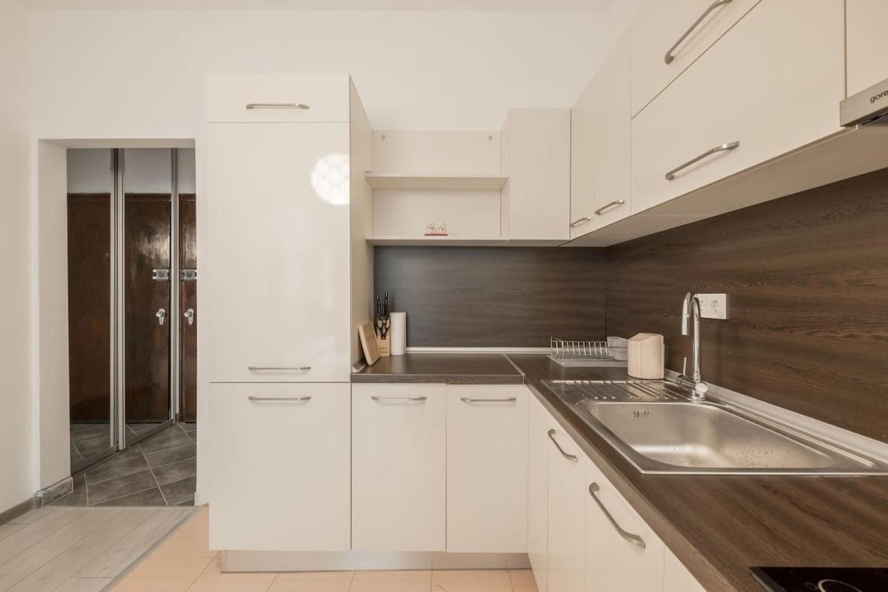 Your Perfect Place To Stay On Vitosha Str Apt Sofia Zewnętrze zdjęcie