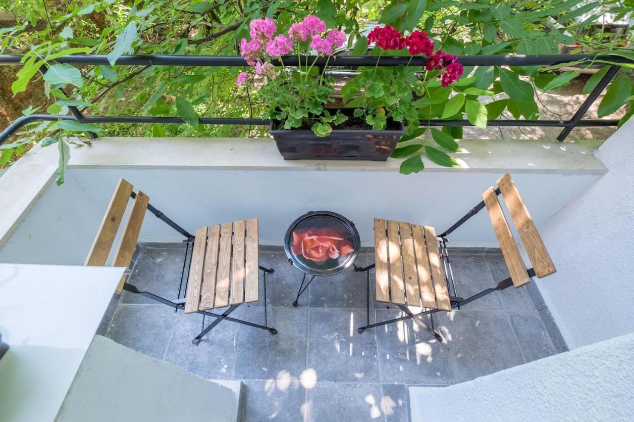 Your Perfect Place To Stay On Vitosha Str Apt Sofia Zewnętrze zdjęcie