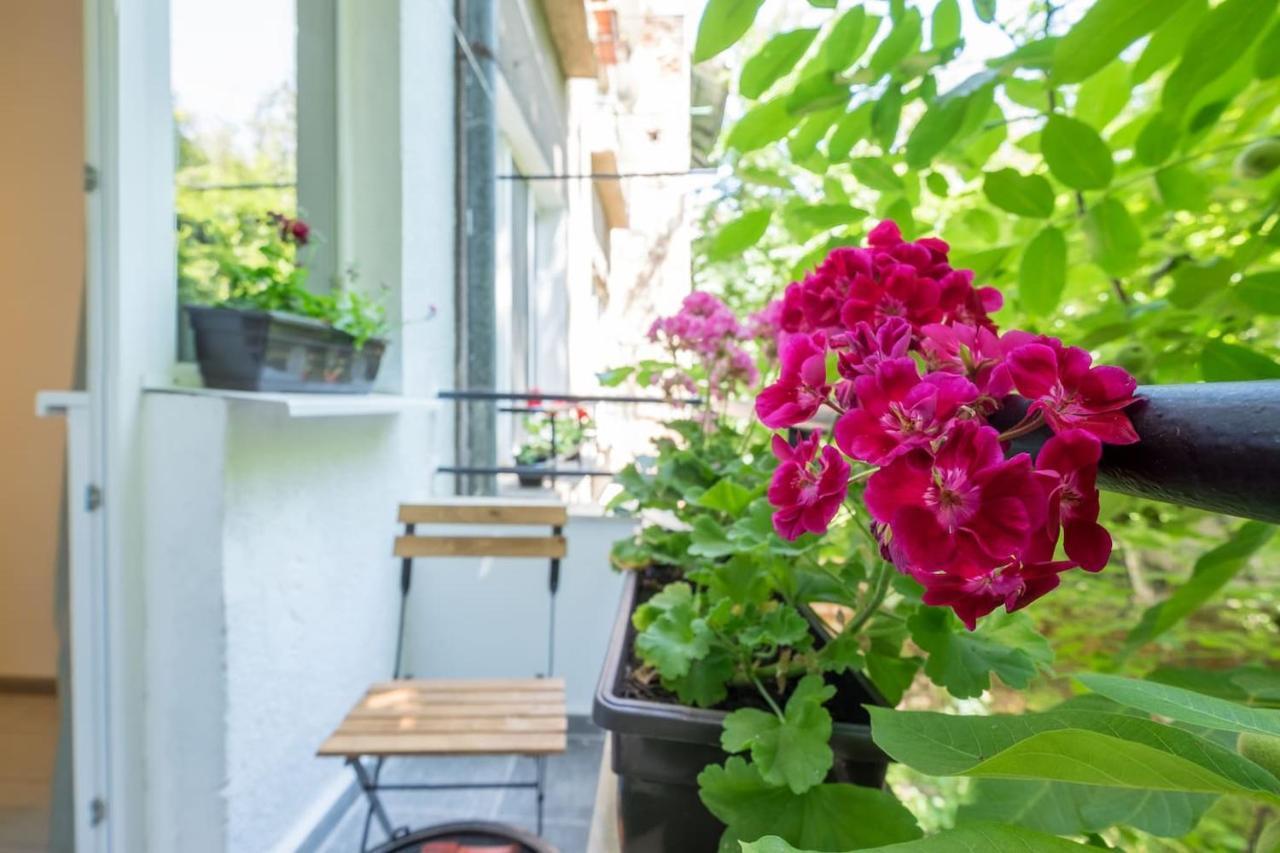 Your Perfect Place To Stay On Vitosha Str Apt Sofia Zewnętrze zdjęcie